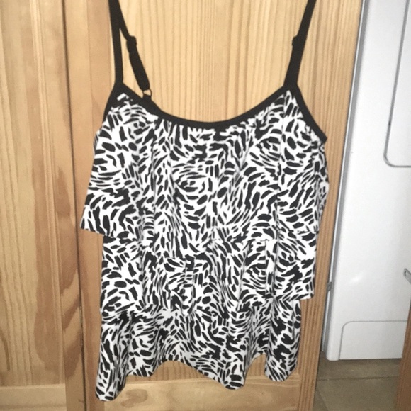 Tankini Top - Adjustable Straps - Size 12 - Picture 2 of 7